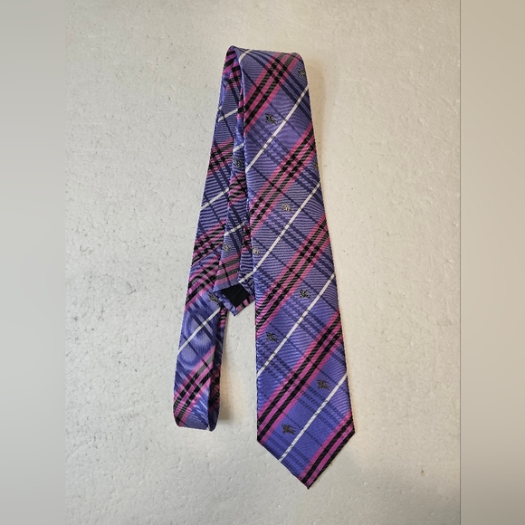 Burberry Men's Neck Tie - Picture 2 of 6
